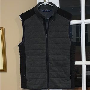 Vineyard Vines zip vest